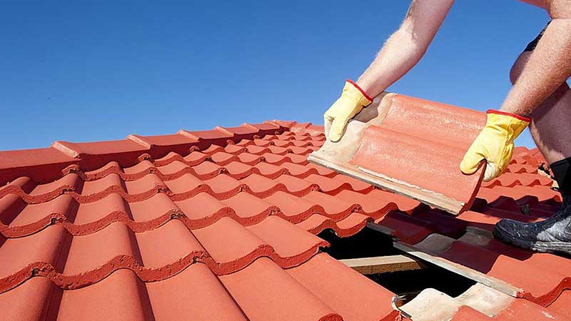 The Pros and Cons of Tile Roofing